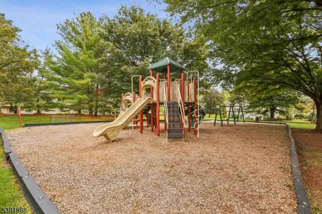 $405,000 | 49 Alexandria Way, Bernards, NJ 07920