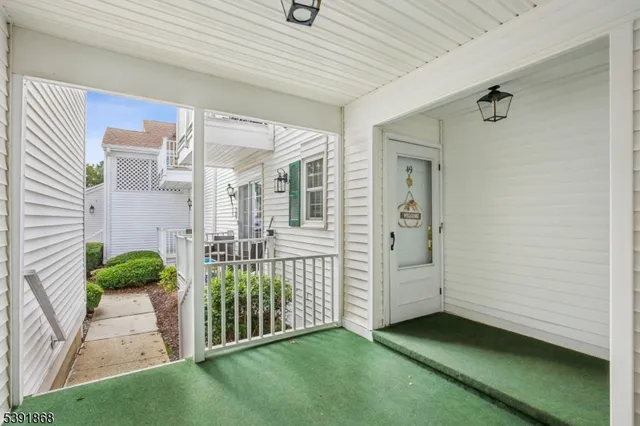 $405,000 | 49 Alexandria Way, Bernards, NJ 07920