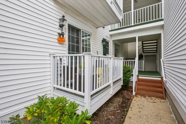 $405,000 | 49 Alexandria Way, Bernards, NJ 07920