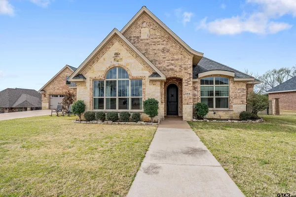 $579,000 | 404 Corrigan Trails Boulevard, Lindale, TX 75771