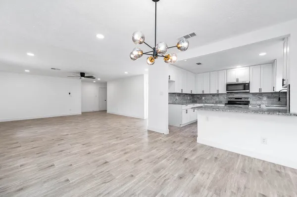 $279,000 | 10402 Rancho Bernardo Lane, Sugar Land, TX 77498