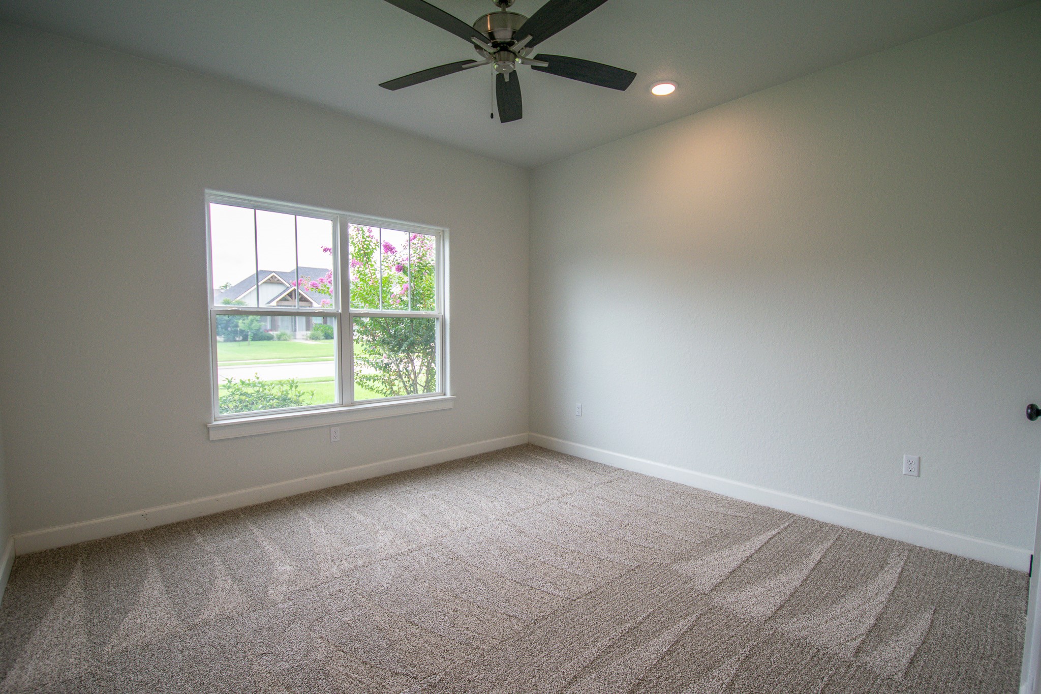 16 Greystone Court Angleton, TX 77515 - Photo 7 of 43 Front Bedroom
