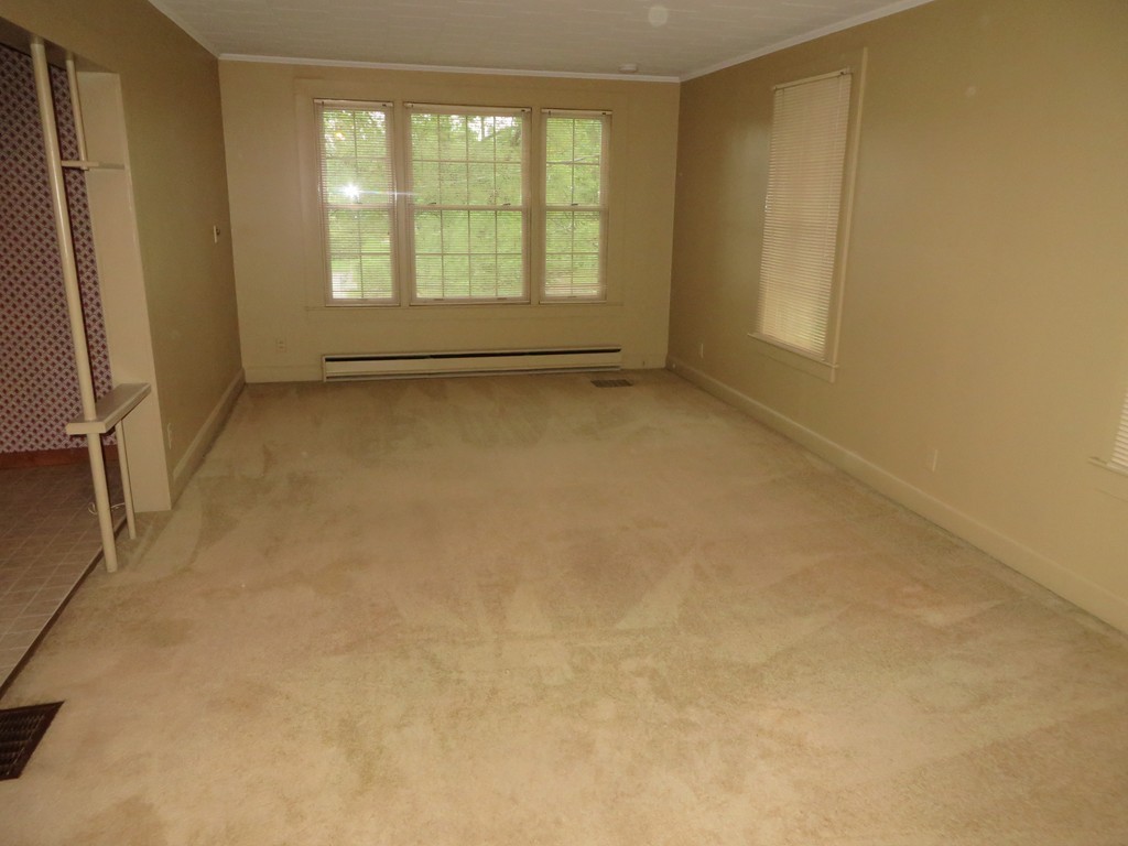 194 Turnpike Road Montague, MA 01351 - Photo 21 of 30 an empty room with a window