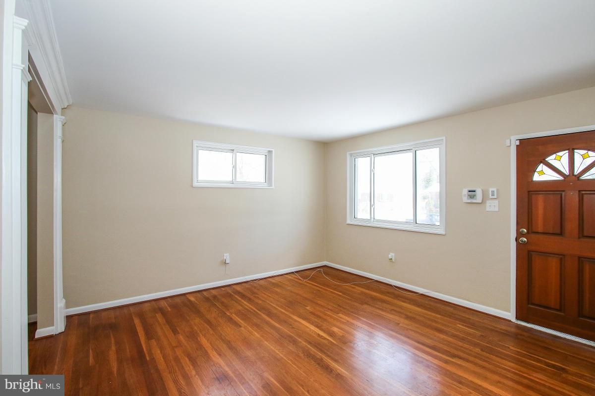 11202 Troy Road Rockville, MD 20852 - Photo 9 of 21 Family Room