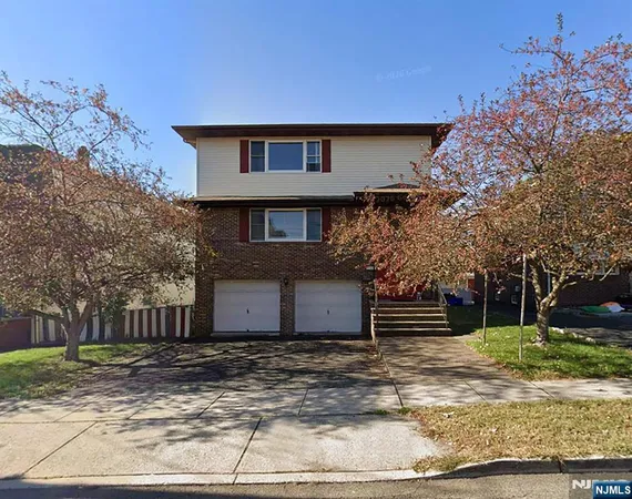 $1,099,000 | 525 Stuyvesant Avenue, Lyndhurst, NJ 07071
