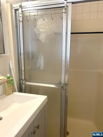 $1,099,000 | 525 Stuyvesant Avenue, Lyndhurst, NJ 07071