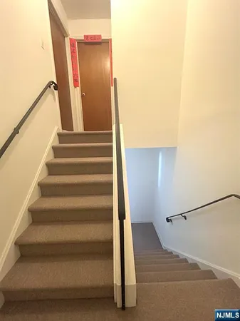 $1,099,000 | 525 Stuyvesant Avenue, Lyndhurst, NJ 07071