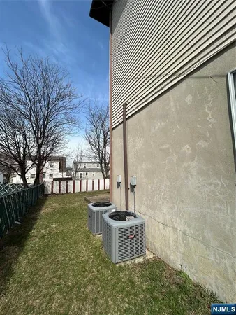 $1,099,000 | 525 Stuyvesant Avenue, Lyndhurst, NJ 07071