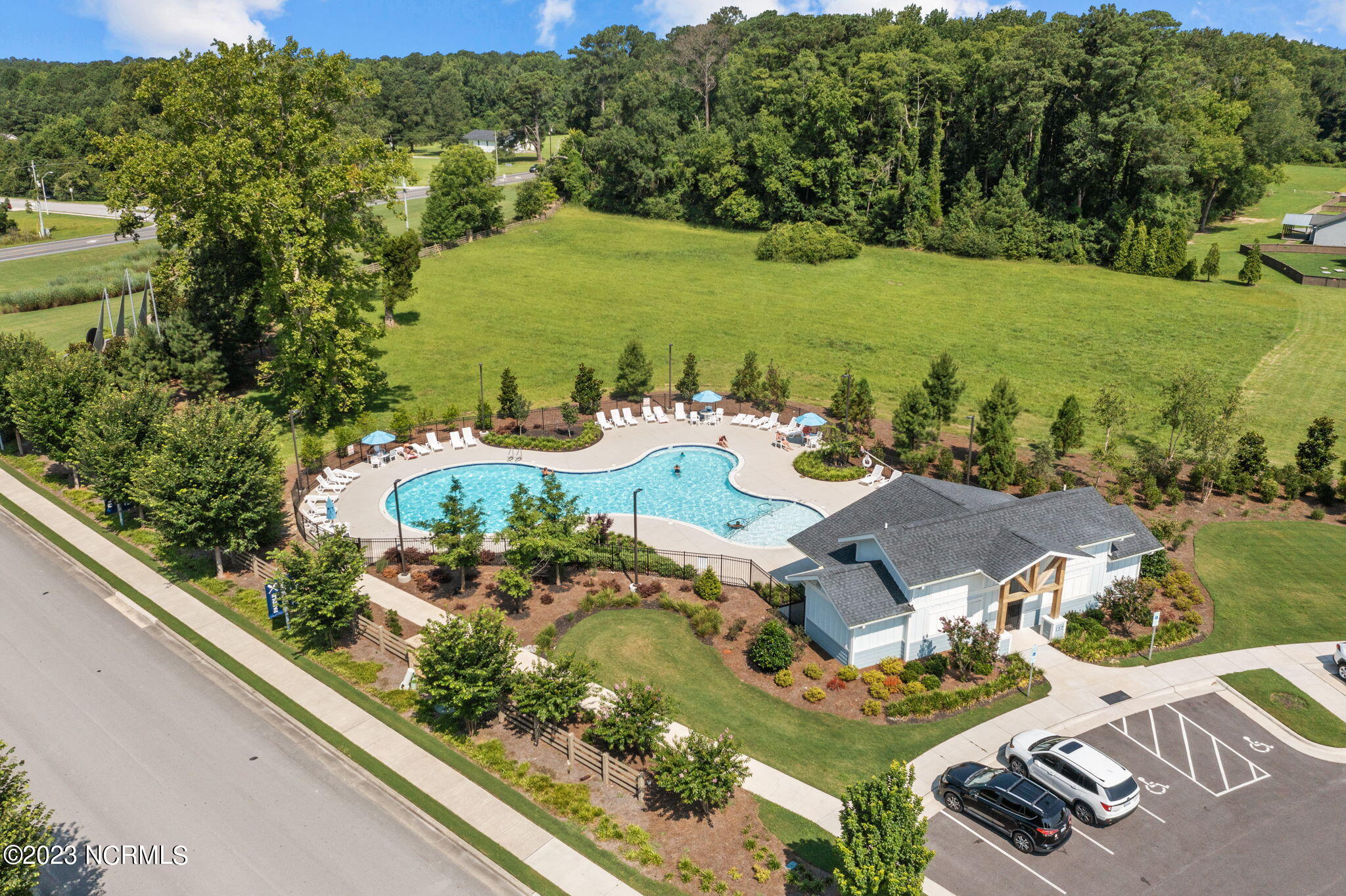 405 Frida Road New Bern, NC 28560 - Photo 56 of 68 61-web-or-mls-48-print-DJI_0749