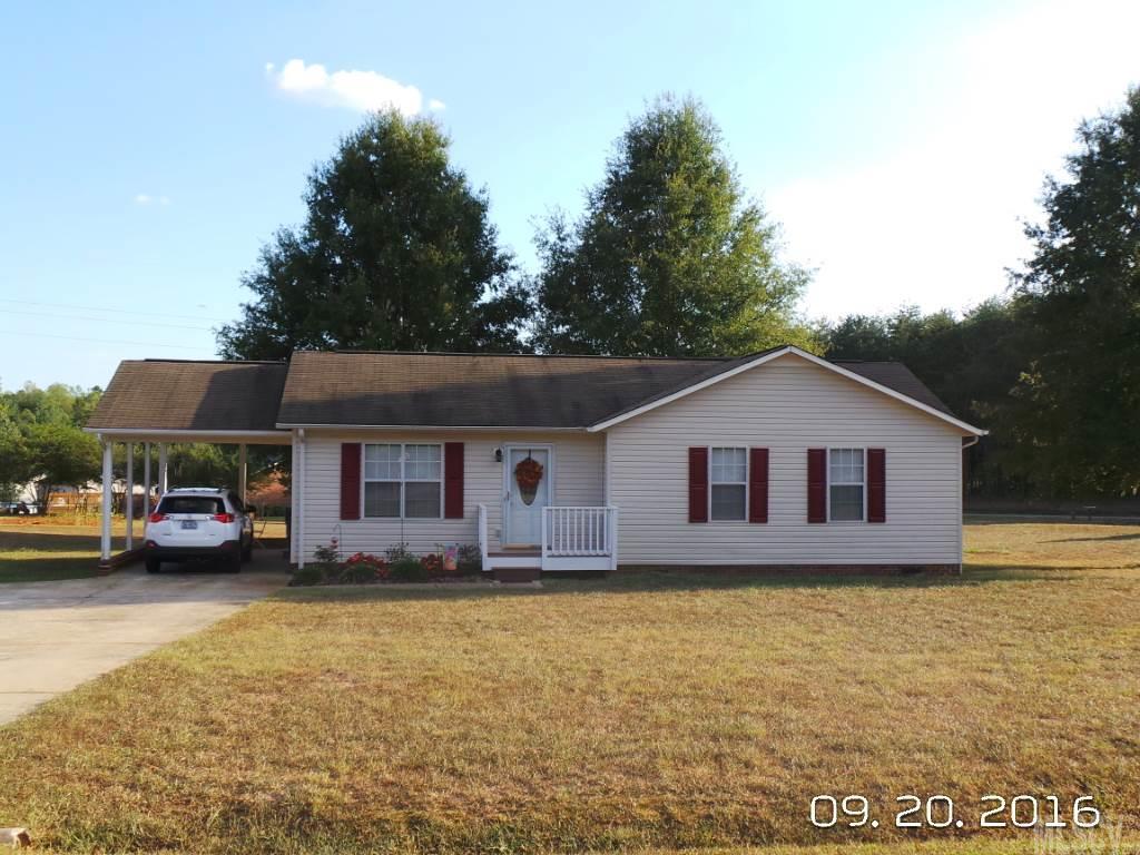 1984 Yoder Farm Road Hickory, NC 28602 - Photo 1 of 25 Gallery Image 1