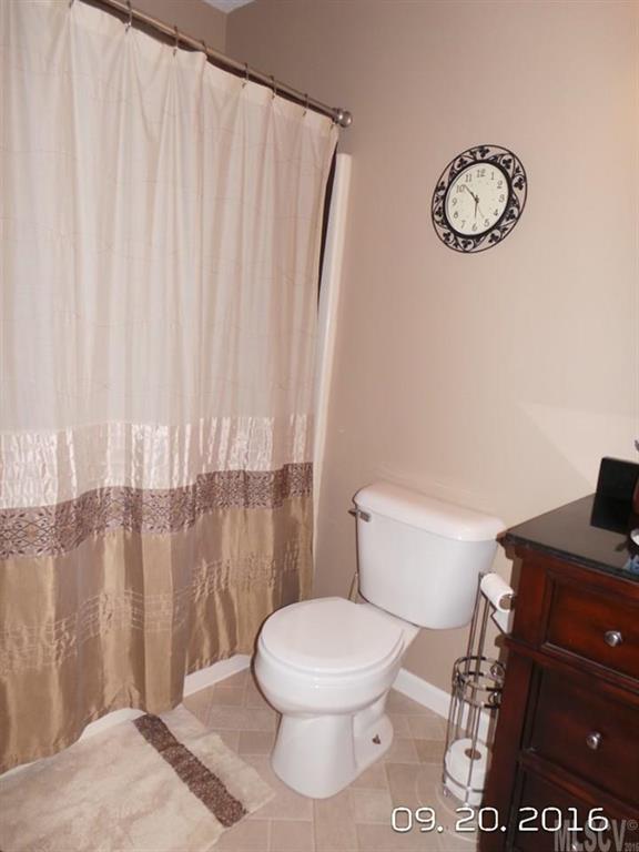 1984 Yoder Farm Road Hickory, NC 28602 - Photo 6 of 25 Gallery Image 6