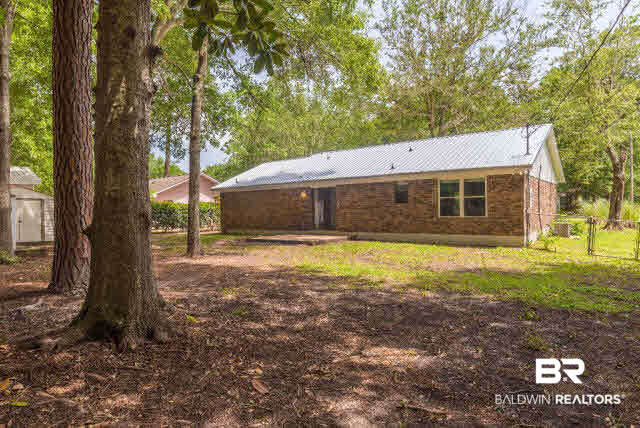623 East Gate Circle Foley, AL 36535 - Photo 15 of 40 fenced back yard