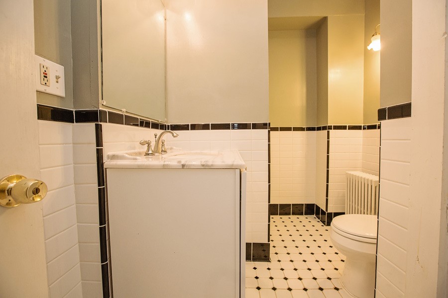 15 Webster Street, Unit 1 Newport, RI 02840 - Photo 2 of 8