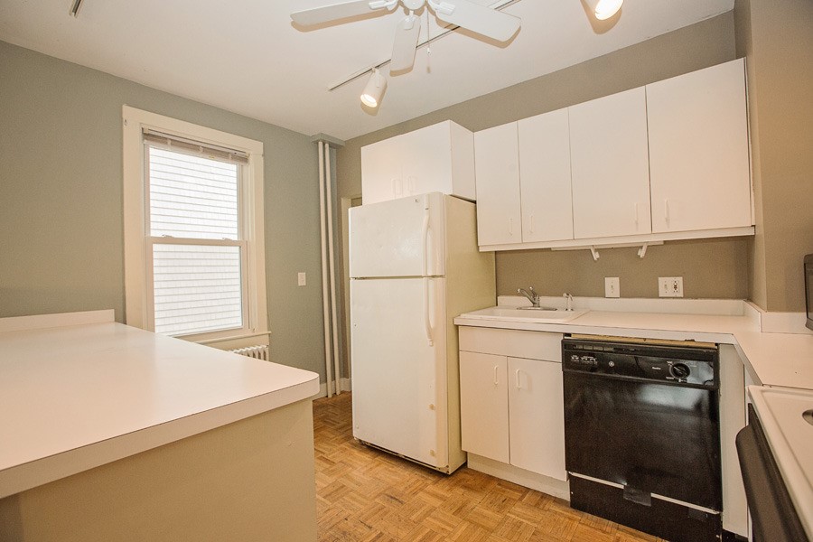 15 Webster Street, Unit 1 Newport, RI 02840 - Photo 3 of 8