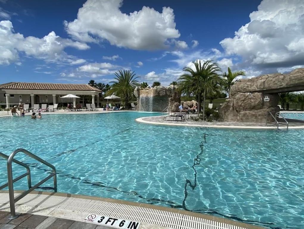 5822 Brandon Run Bradenton, FL 34211 - Photo 32 of 34 a view of a house with a yard