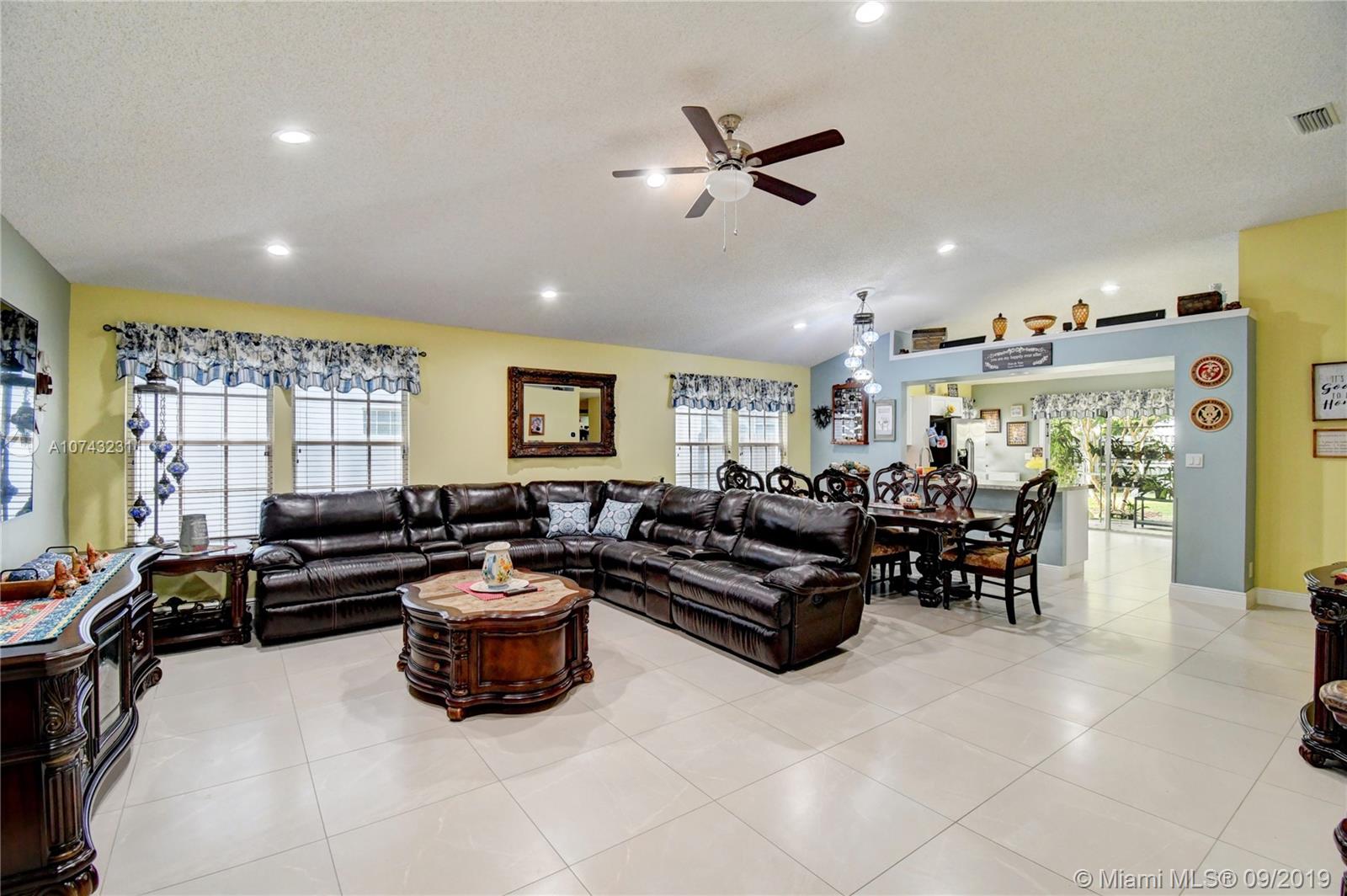 1033 Aviary Road Wellington, FL 33414 - Photo 12 of 36