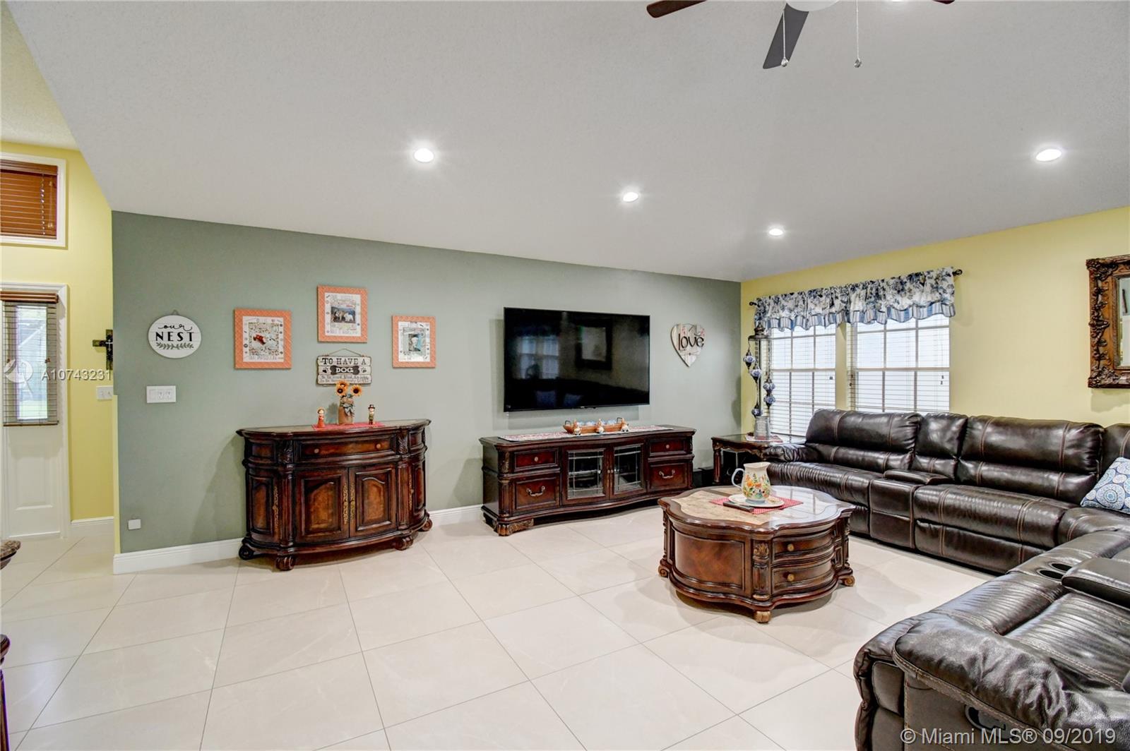 1033 Aviary Road Wellington, FL 33414 - Photo 13 of 36