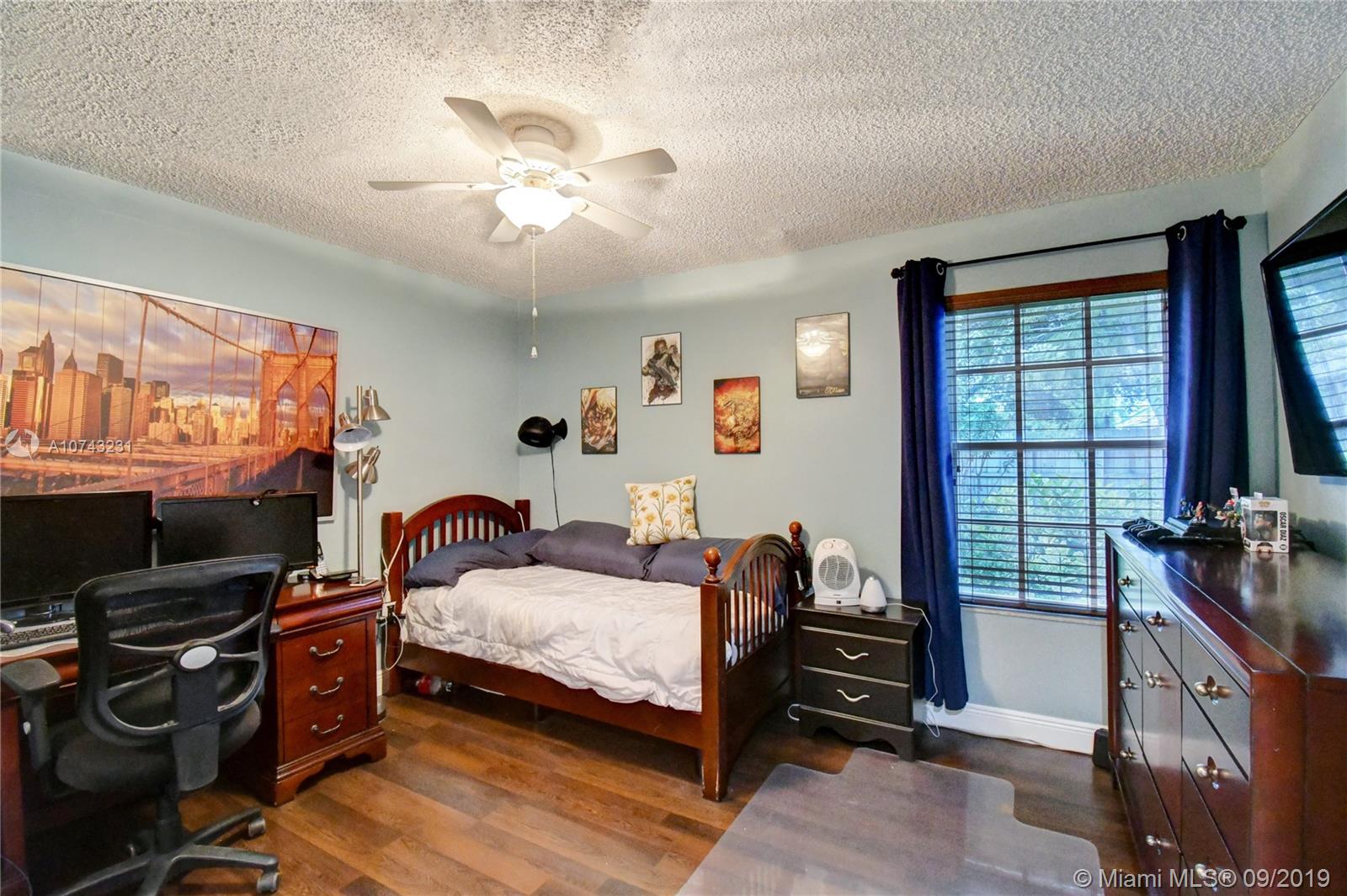 1033 Aviary Road Wellington, FL 33414 - Photo 22 of 36
