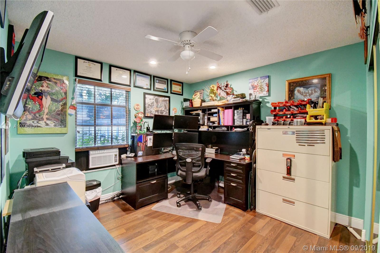 1033 Aviary Road Wellington, FL 33414 - Photo 26 of 36