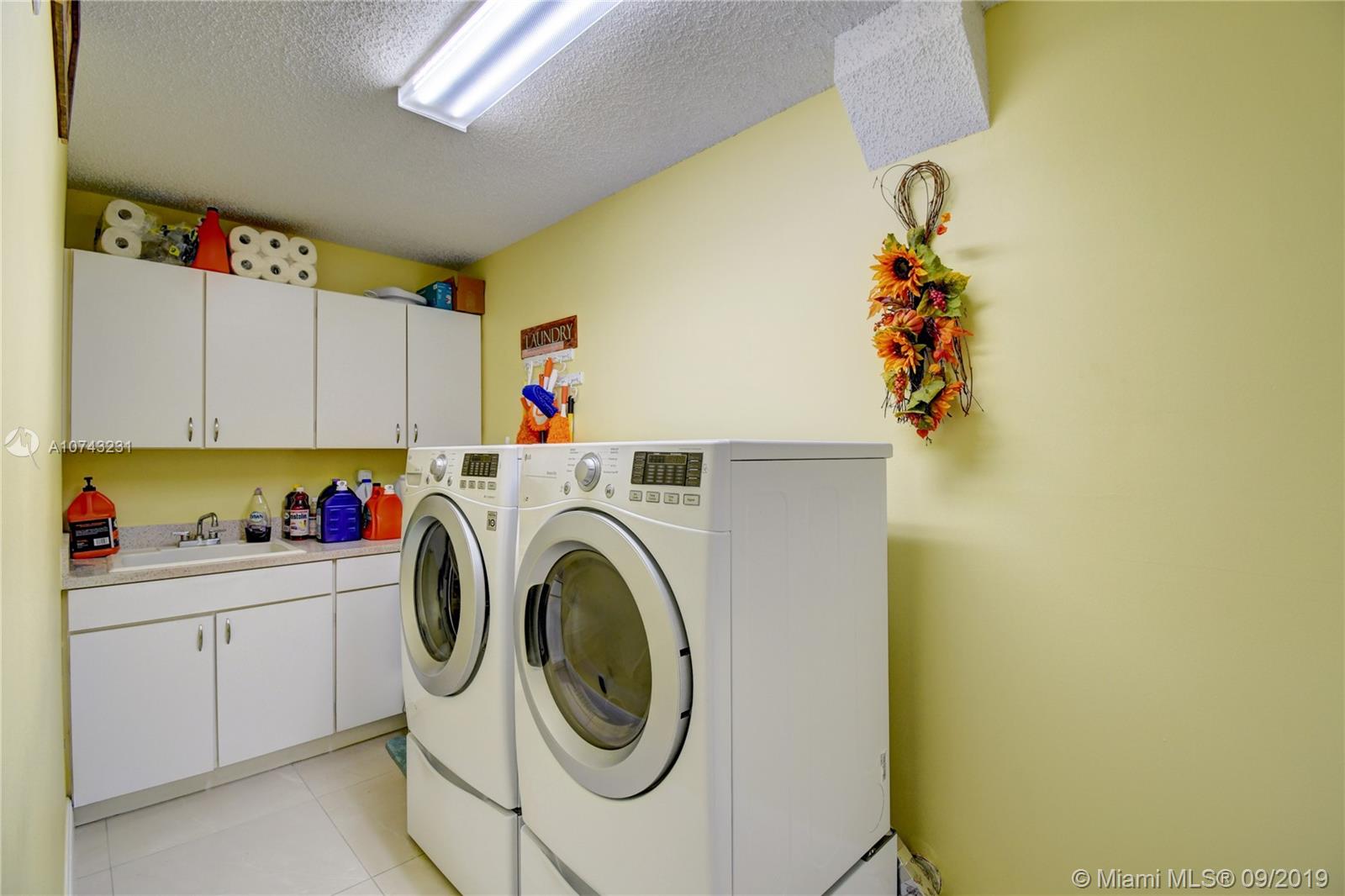 1033 Aviary Road Wellington, FL 33414 - Photo 29 of 36