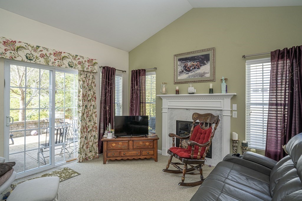 48 Old Field Road, Unit 48 Plymouth, MA 02360 - Photo 5 of 35 Gallery Image 5