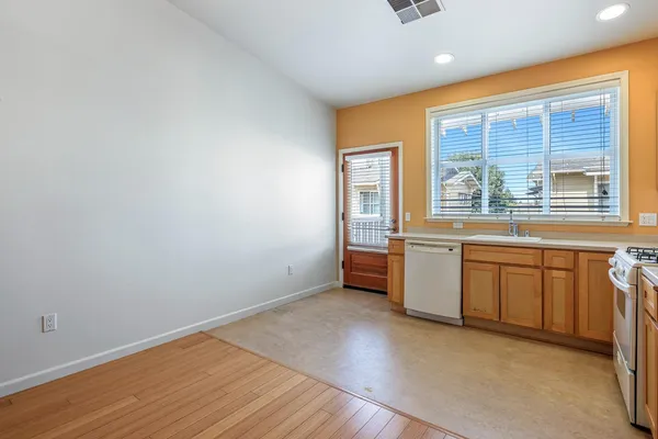 $270,000 | 2658 East Alluvial Avenue, Unit 220, Fresno, CA 93720