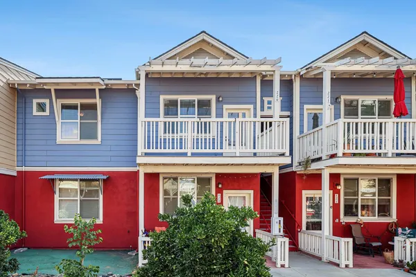 $270,000 | 2658 East Alluvial Avenue, Unit 220, Fresno, CA 93720