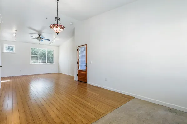 $270,000 | 2658 East Alluvial Avenue, Unit 220, Fresno, CA 93720