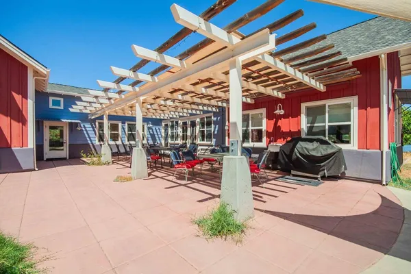 $270,000 | 2658 East Alluvial Avenue, Unit 220, Fresno, CA 93720