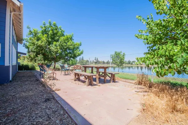 $270,000 | 2658 East Alluvial Avenue, Unit 220, Fresno, CA 93720