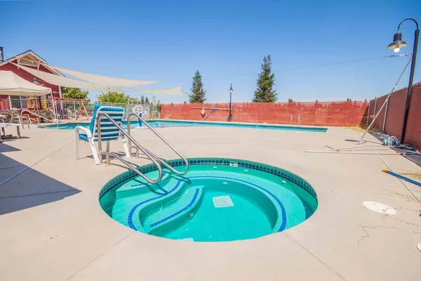 $270,000 | 2658 East Alluvial Avenue, Unit 220, Fresno, CA 93720