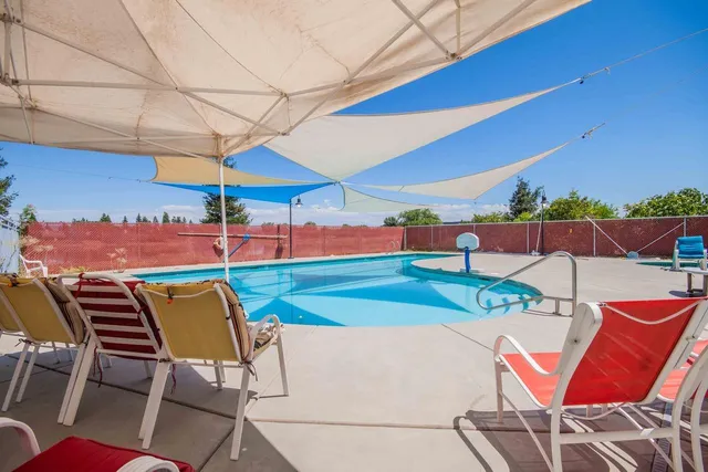 $290,000 | 2658 East Alluvial Avenue, Unit 220, Fresno, CA 93720