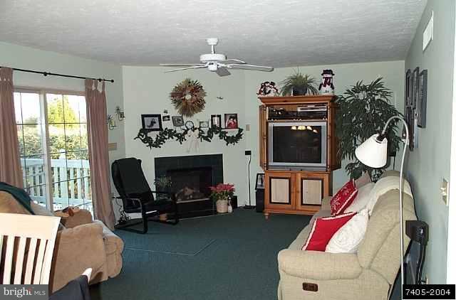 106 Meadow Road York, PA 17406 - Photo 3 of 4 Gallery Image 3