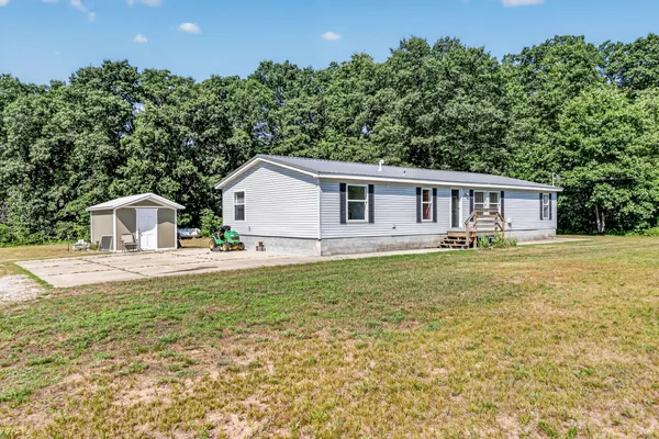$225,000 | 11703 Nichols Road, Holton, MI 49425