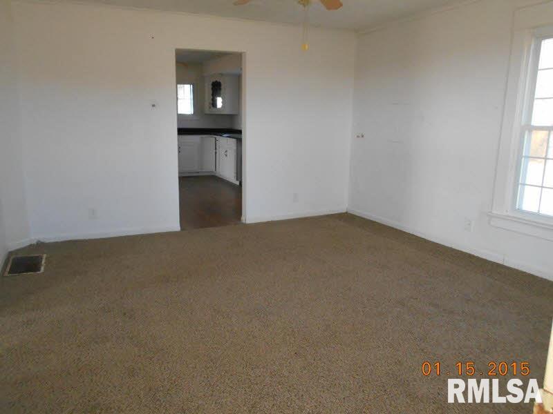 6533 Grosbeak Road Tamaroa, IL 62888 - Photo 4 of 9