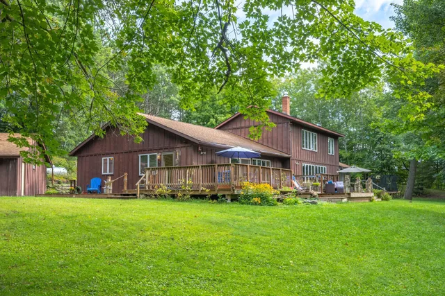 $569,000 | 898 River Shore Lane, Amery, WI 54001