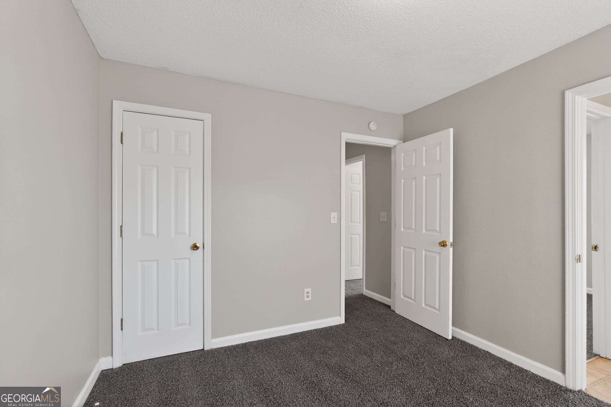 2404 Raven Circle Lithonia, GA 30058 - Photo 21 of 38 a view of an empty room
