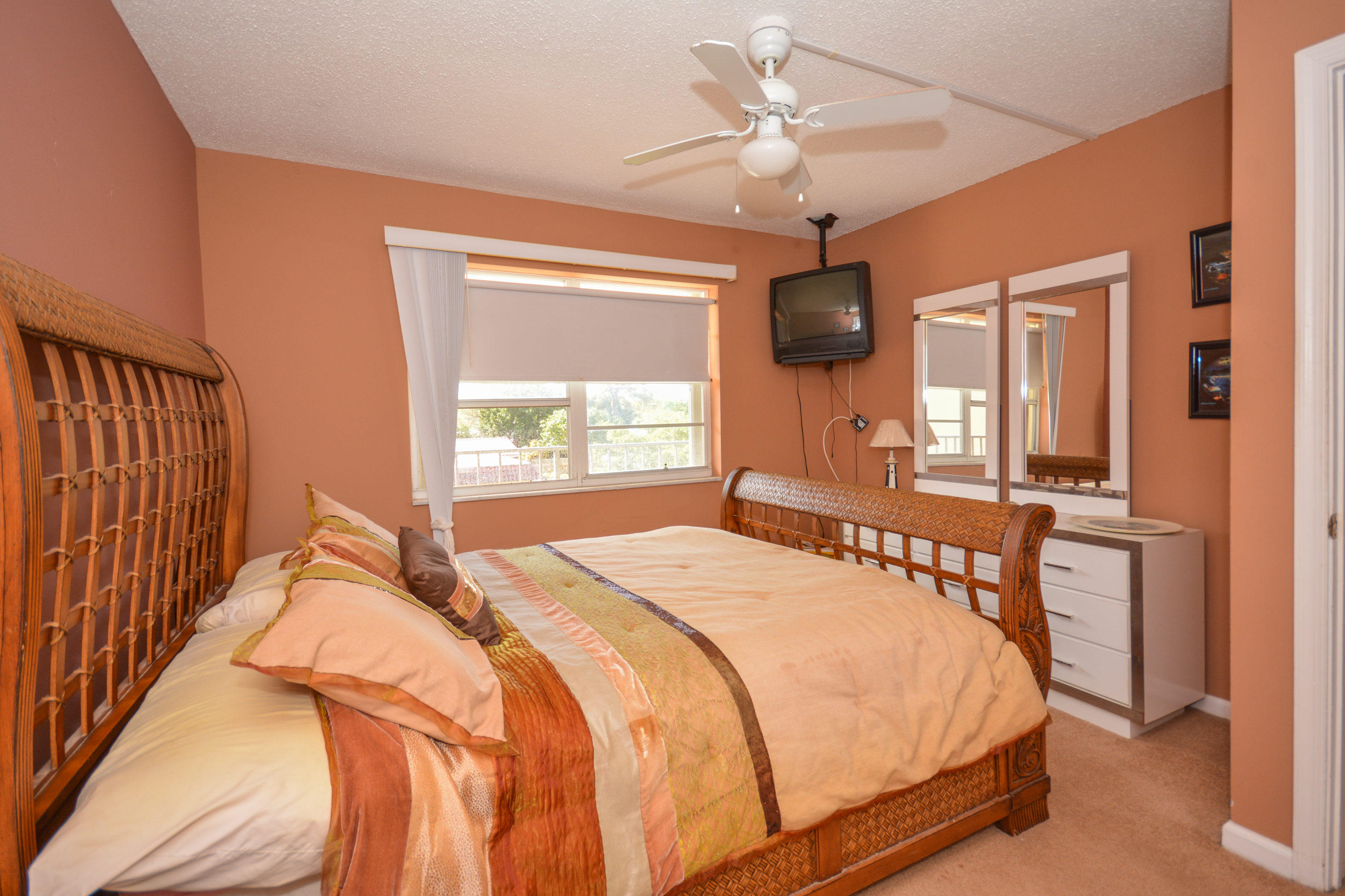 5900 Northeast 7th Avenue, Unit 304N Boca Raton, FL 33487 - Photo 16 of 25 5900 NE 7th Ave 304N Boca-print-016-12-B