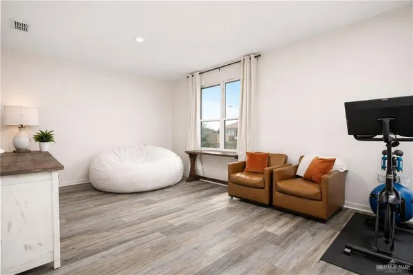 $2,700 | 10219 North 13th Street, McAllen, TX 78504