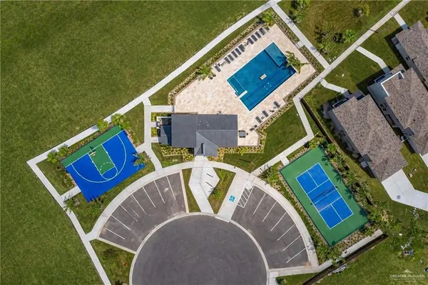 $2,700 | 10219 North 13th Street, McAllen, TX 78504