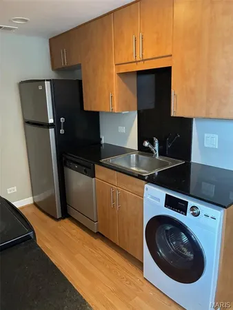 $950 | 5696 Kingsbury Avenue, Unit 302, St. Louis, MO 63112