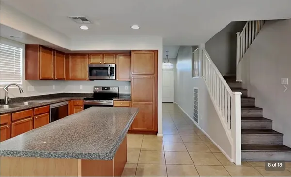 $2,295 | 7261 West Glenn Drive, Glendale, AZ 85303