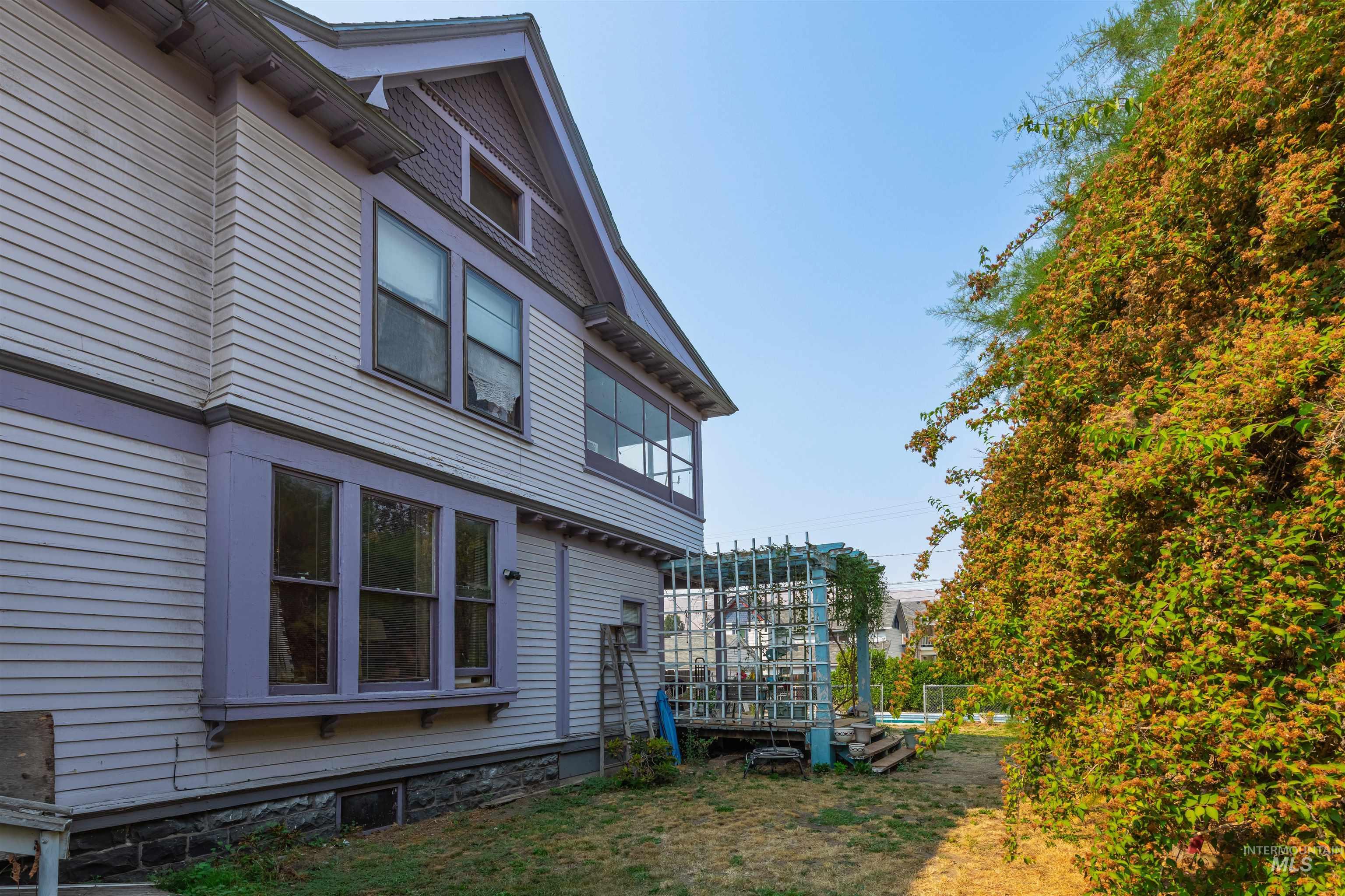 507 7th Avenue Lewiston, ID 83501 - Photo 28 of 30 View of side of home