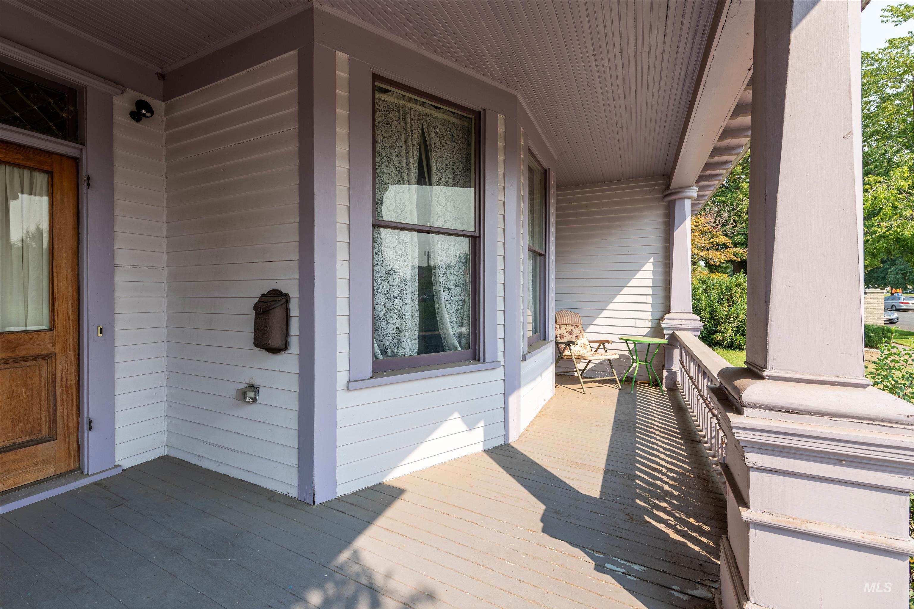 507 7th Avenue Lewiston, ID 83501 - Photo 4 of 30 View of wooden porch
