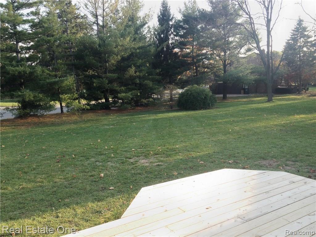 788 Lockmoore Court Rochester, MI 48307 - Photo 37 of 45 IMG_7871.JPG