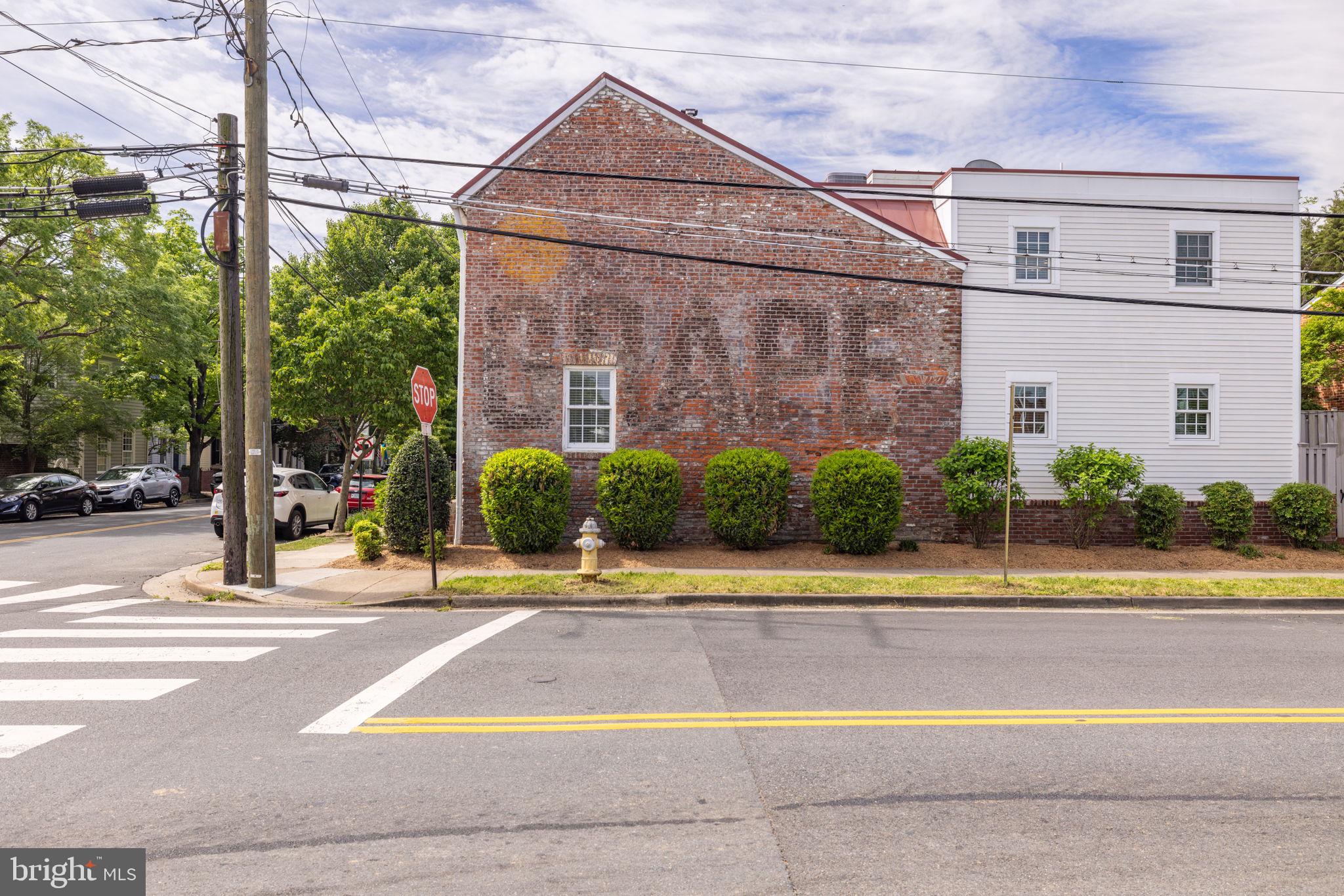 601 South St Asaph Street Alexandria, VA 22314 - Photo 35 of 38