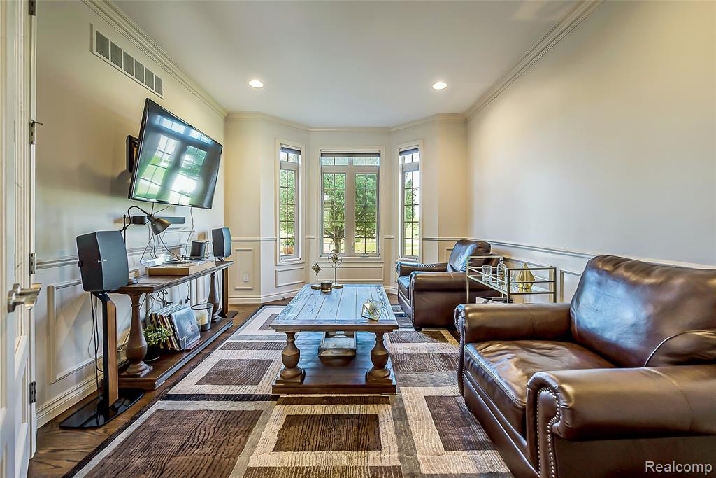 24935 Ravine Drive South Lyon, MI 48178 - Photo 9 of 51