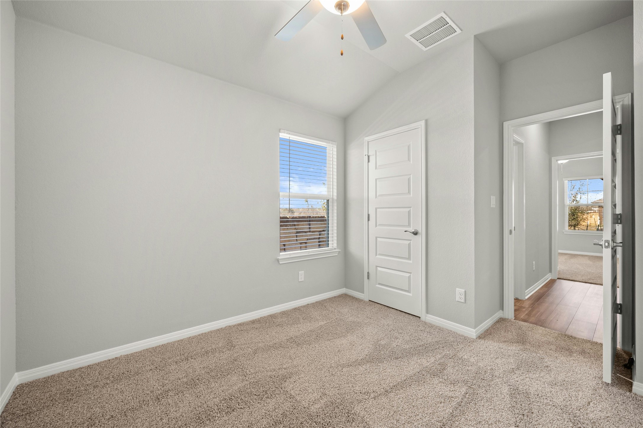 2805 Moyer Lane Round Rock, TX 78665 - Photo 3 of 25 an empty room with windows and closet