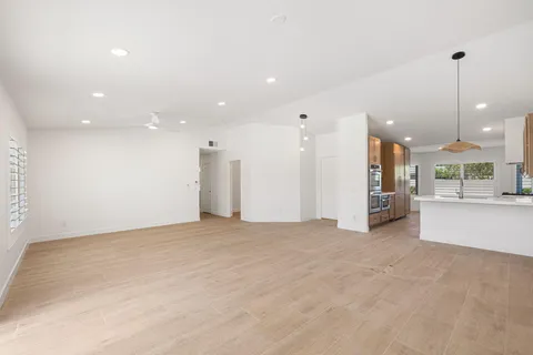 $799,000 | 76 Sutton Place South, Palm Desert, CA 92211