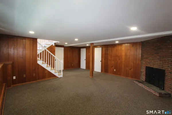 $3,000 | 32 Lexington Circle, Newington, CT 06111